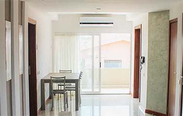 lorraine table mobile